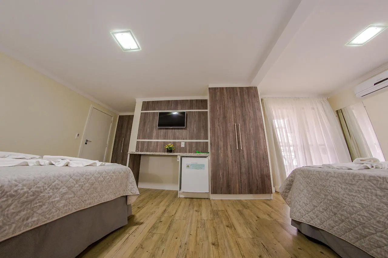 Hotel Kirst Piratuba 3*,